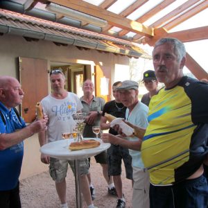 Pause casse-croûte
Michel, Jean-Luc, Didier, Laurent, Axel, Gilbert et Bernard